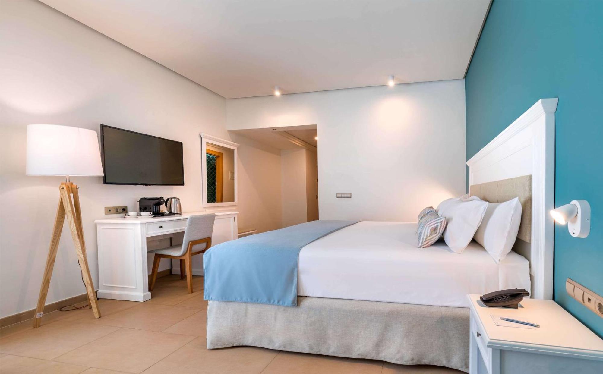 สมาย โฮเทล โกสตา เดล ซอล Hotel ตอร์เรโมลิโนส ภายนอก รูปภาพ